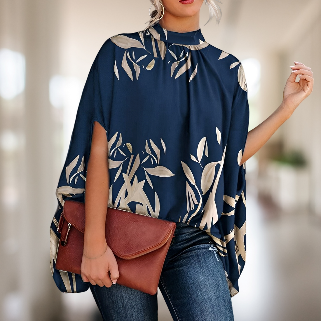Zara - Stylová halenka s rozšířeným střihem