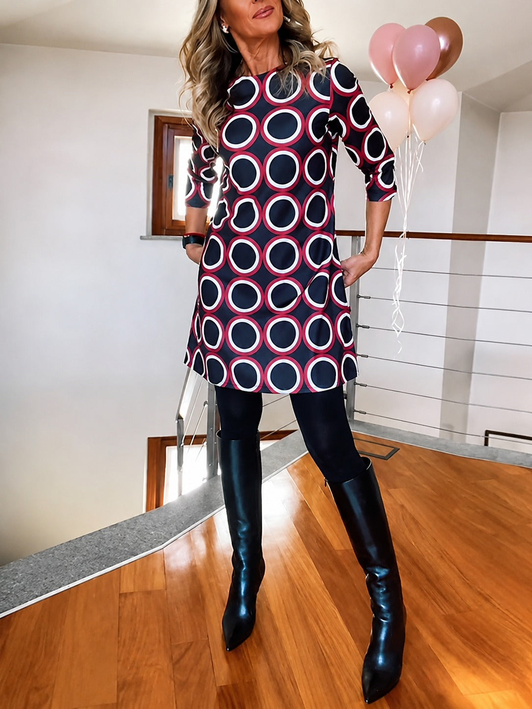Daniela - Stylové šaty s polovičními rukávy