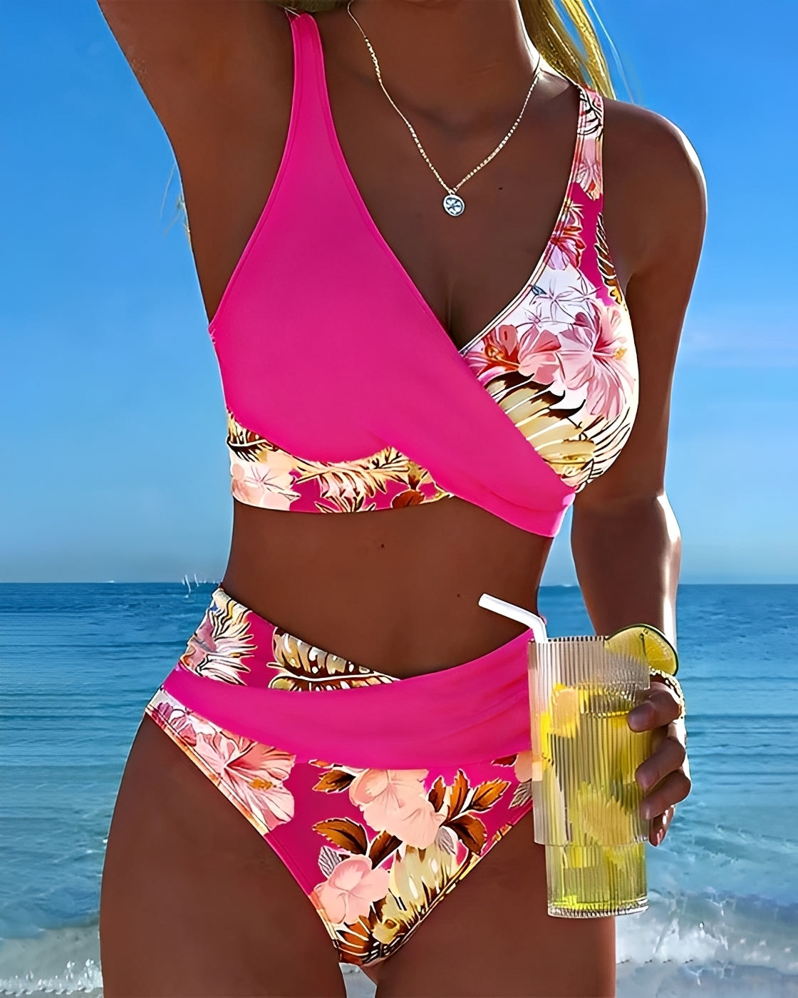 Eleri - Stylové květinové bikiny