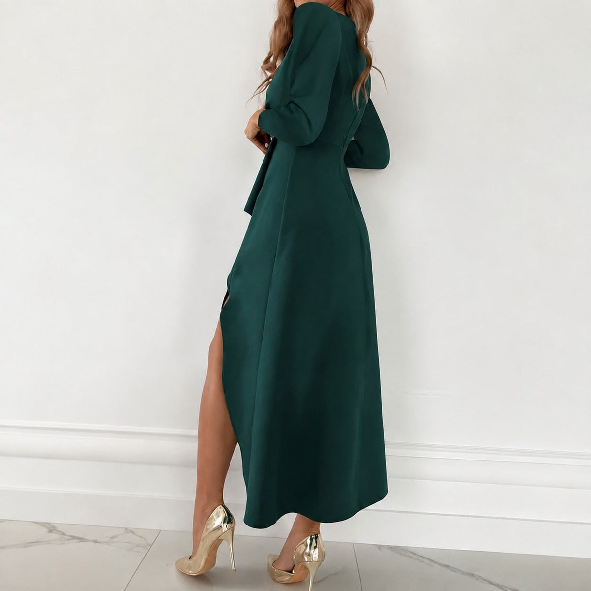 Shannon - Elegantní plisované šaty s dlouhým rukávem