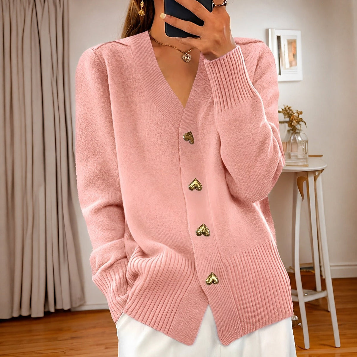 Annalee - Elegantní svetr Love Button pro ženy