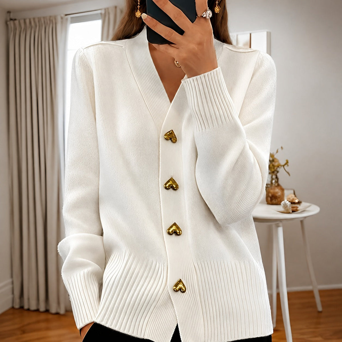 Annalee - Elegantní svetr Love Button pro ženy