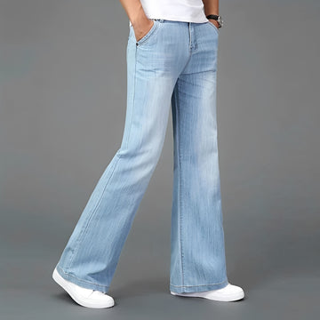 Pánské bootcut džíny s rozšířenou nohavicí a více kapsami - volný střih