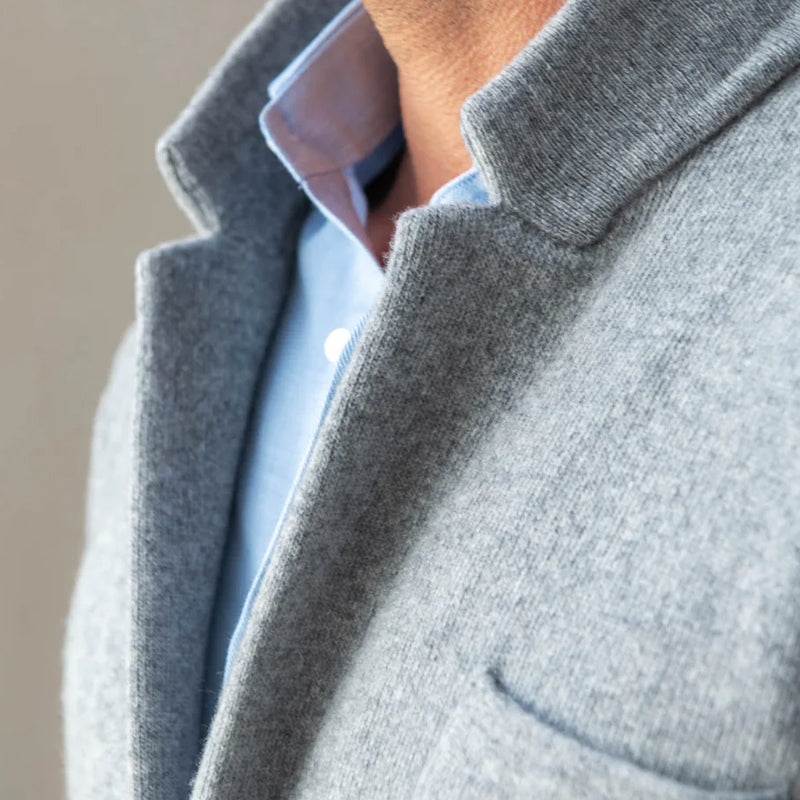 Pánské sako s dvěma knoflíky a patch kapsami - regular fit
